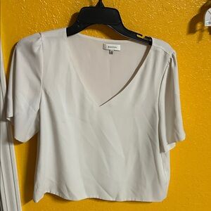 Babaton Women's Cream V-Neck Blouse